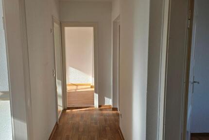 Wohnung Kalbe (Milde) - 3 Zimmer, 61 m&sup2;, 290&euro; | Angebot:25417975