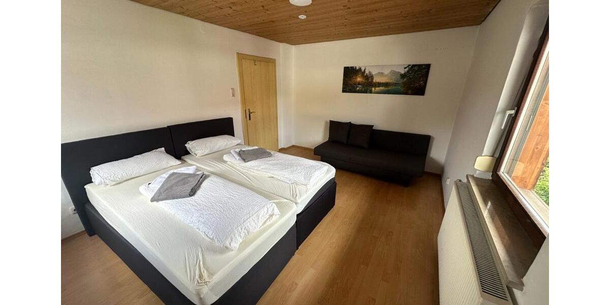 Wohnen auf Zeit Grünwald - 7 Zimmer, 150 m&sup2;, 20&euro; | Angebot:22168004