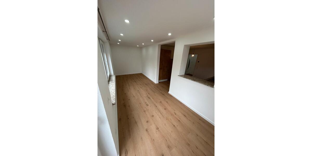 Erdgeschoßwohnung Geislingen - 3 Zimmer, 90 m&sup2;, 850&euro; | Angebot:26376247
