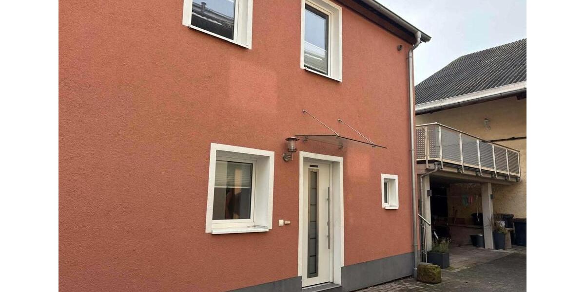 Etagenwohnung Großheubach - 4 Zimmer, 75 m&sup2;, 700&euro; | Angebot:25451234