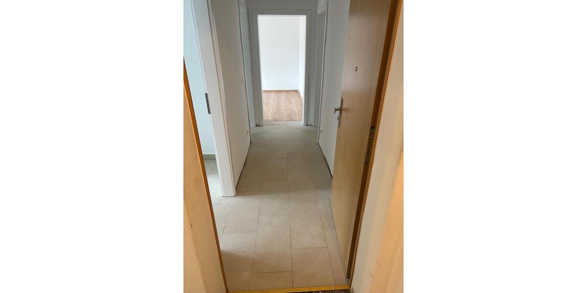 Frisch renovierte kleine 4-Zimmer-Wohnung auf dem Land 4 zimmer