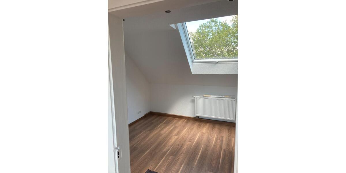 Etagenwohnung Bad Tabarz - 4 Zimmer, 112 m&sup2;, 875&euro; | Angebot:25892548