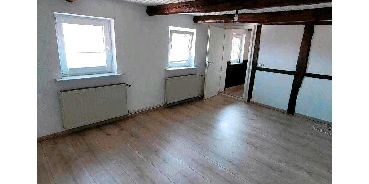 Etagenwohnung Lehre - 3 Zimmer, 111 m&sup2;, 695&euro; | Angebot:26051421