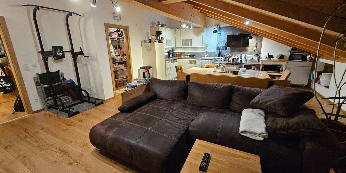 Etagenwohnung Glonn Kastenseeon - 3 Zimmer, 96 m&sup2;, 1.340&euro; | Angebot:26657236