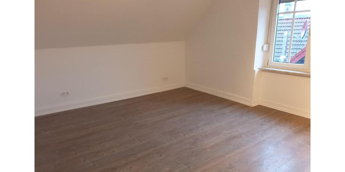 Maisonettenwohnung Steinwenden - 5 Zimmer, 145 m&sup2;, 1.160&euro; | Angebot:25343636