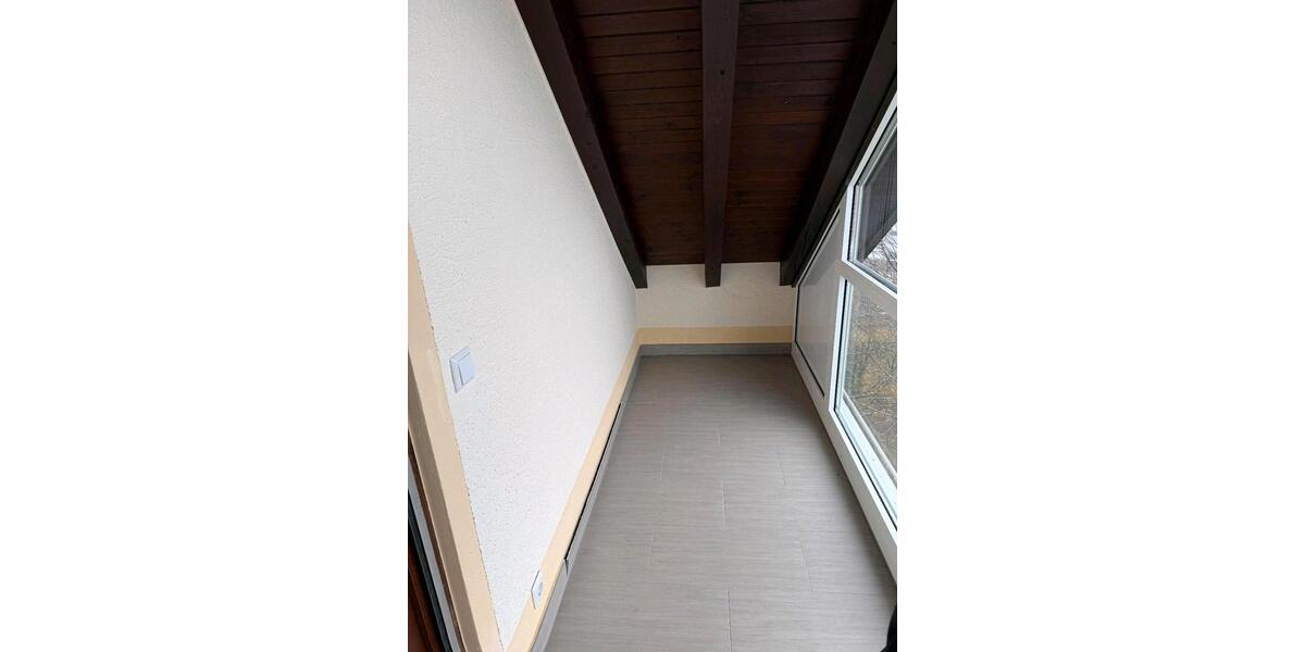 Dachgeschoßwohnung Balingen - 2.5 Zimmer, 108 m&sup2;, 1.300&euro; | Angebot:26228293