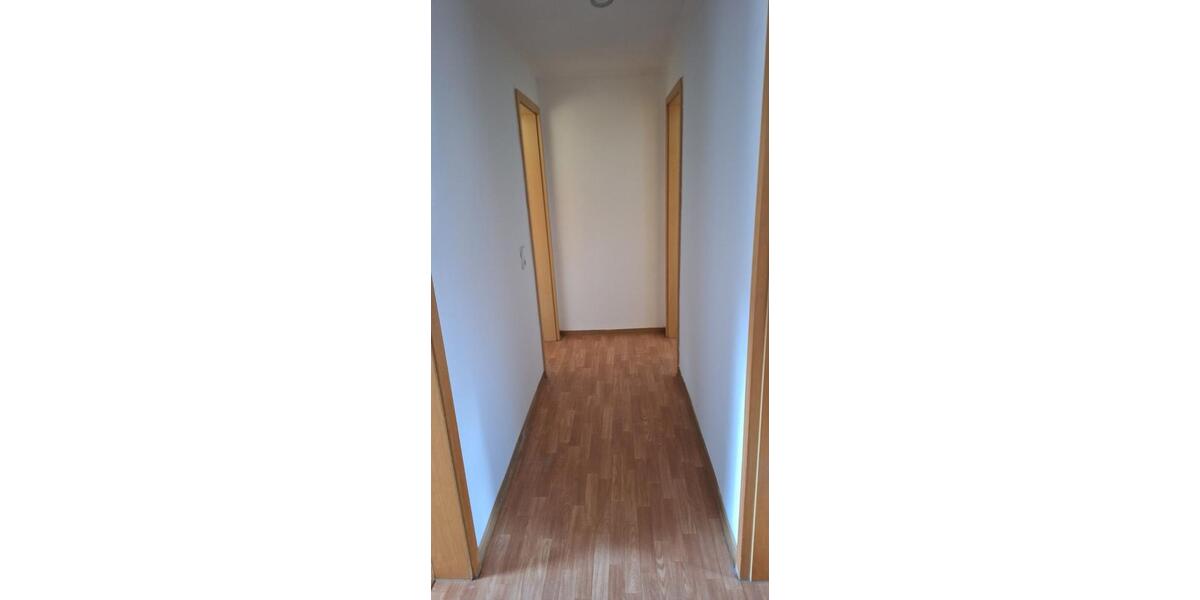 Dachgeschoßwohnung Hohenstein-Ernstthal Ernstthal - 3 Zimmer, 54 m&sup2;, 320&euro; | Angebot:24793879