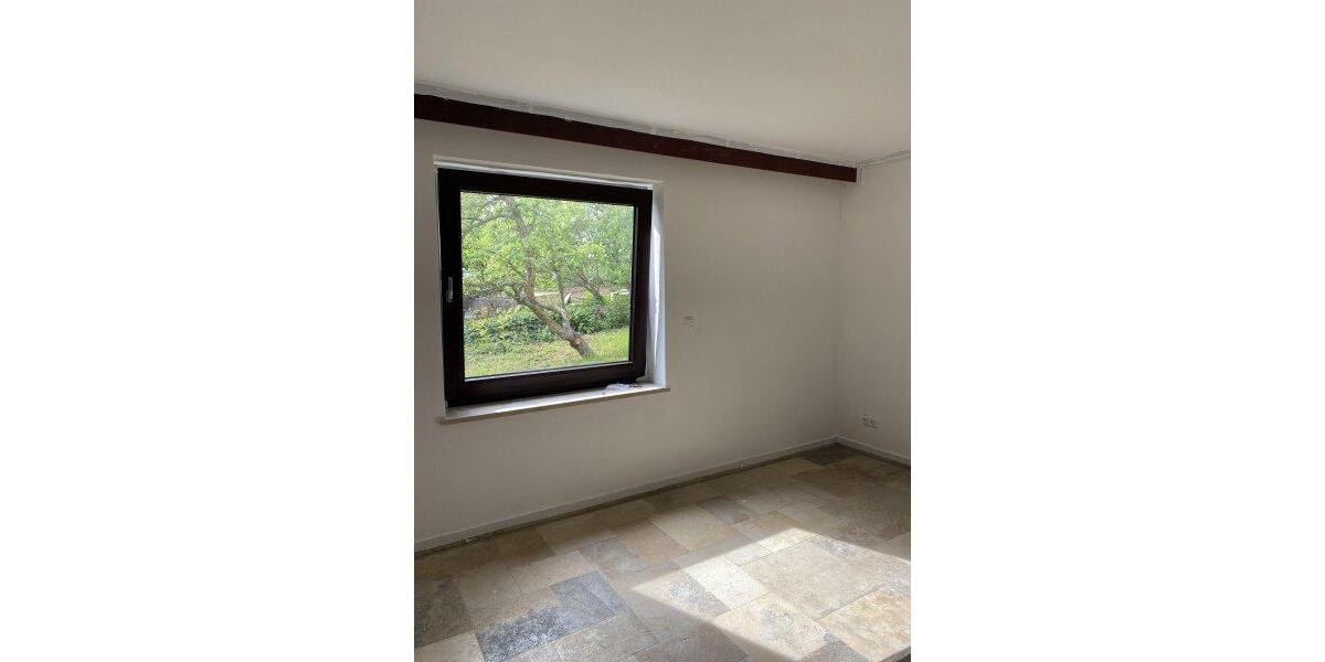Etagenwohnung Gädheim - 4 Zimmer, 96 m&sup2;, 850&euro; | Angebot:26186724