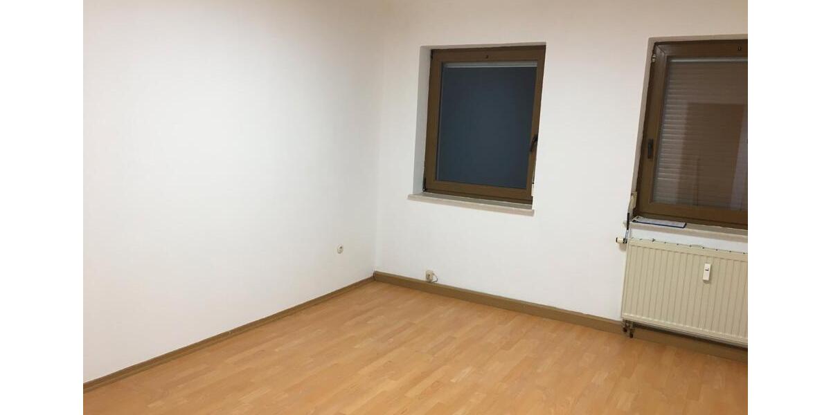 Etagenwohnung Tiefenbach - 3 Zimmer, 70 m&sup2;, 400&euro; | Angebot:26032278