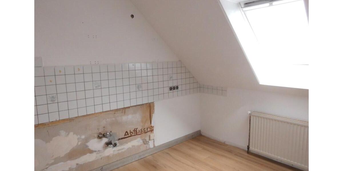 Dachgeschoßwohnung Rodenberg - 3 Zimmer, 80 m&sup2;, 750&euro; | Angebot:26204415
