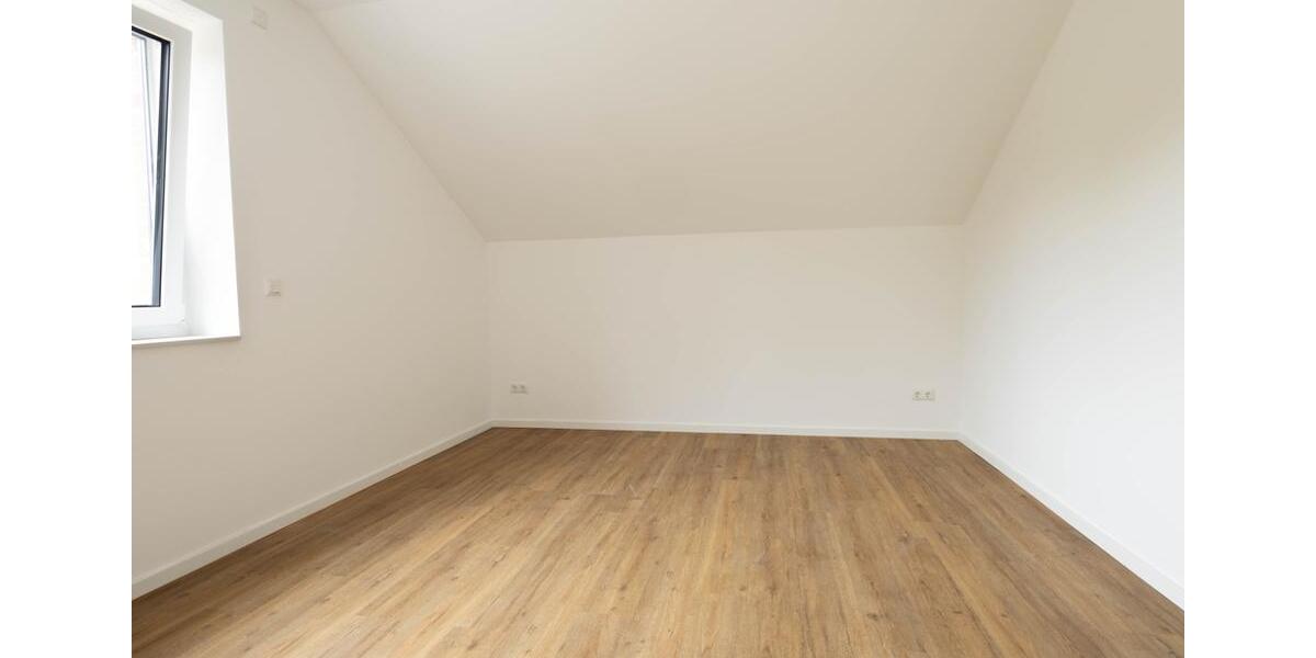 Dachgeschoßwohnung Weddingstedt - 2 Zimmer, 75 m&sup2;, 880&euro; | Angebot:26585915