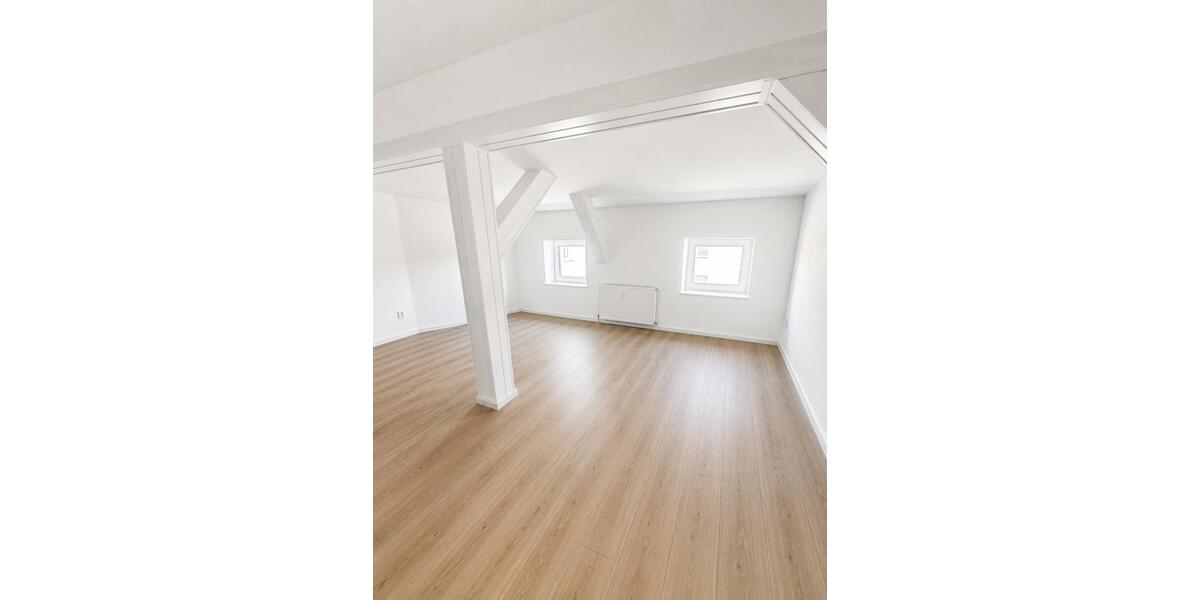 Dachgeschoßwohnung Magdeburg Nordwest - 3 Zimmer, 75 m&sup2;, 699&euro; | Angebot:26652793