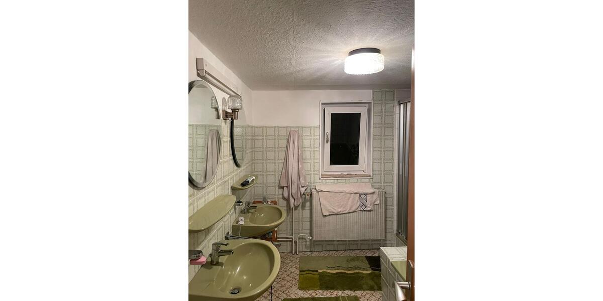 Wohnen auf Zeit Ebsdorfergrund - 1 Zimmer, 12 m&sup2;, 340&euro; | Angebot:25714290