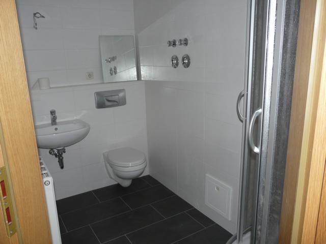 Erdgeschoßwohnung Crimmitschau - 2 Zimmer, 67 m&sup2;, 320&euro; | Angebot:25989867