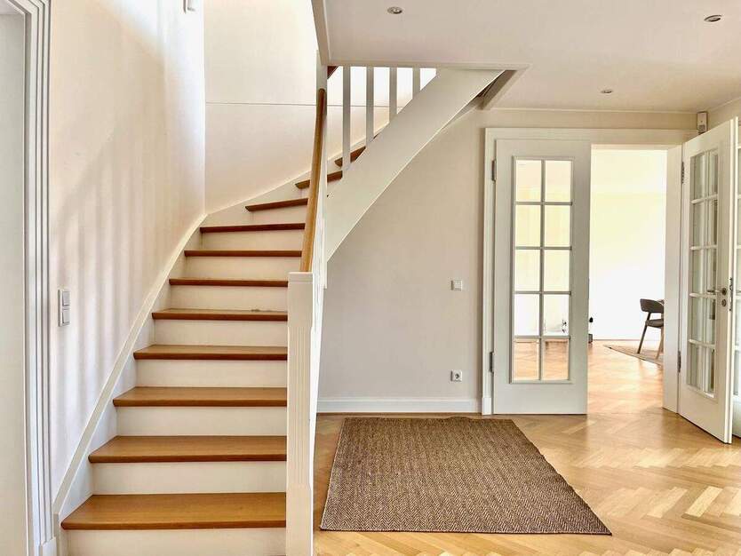 Cecilienallee: Premium-Maisonette mit Rheinblick, Klima, Einbauküche und Tiefgarage 3 zimmer