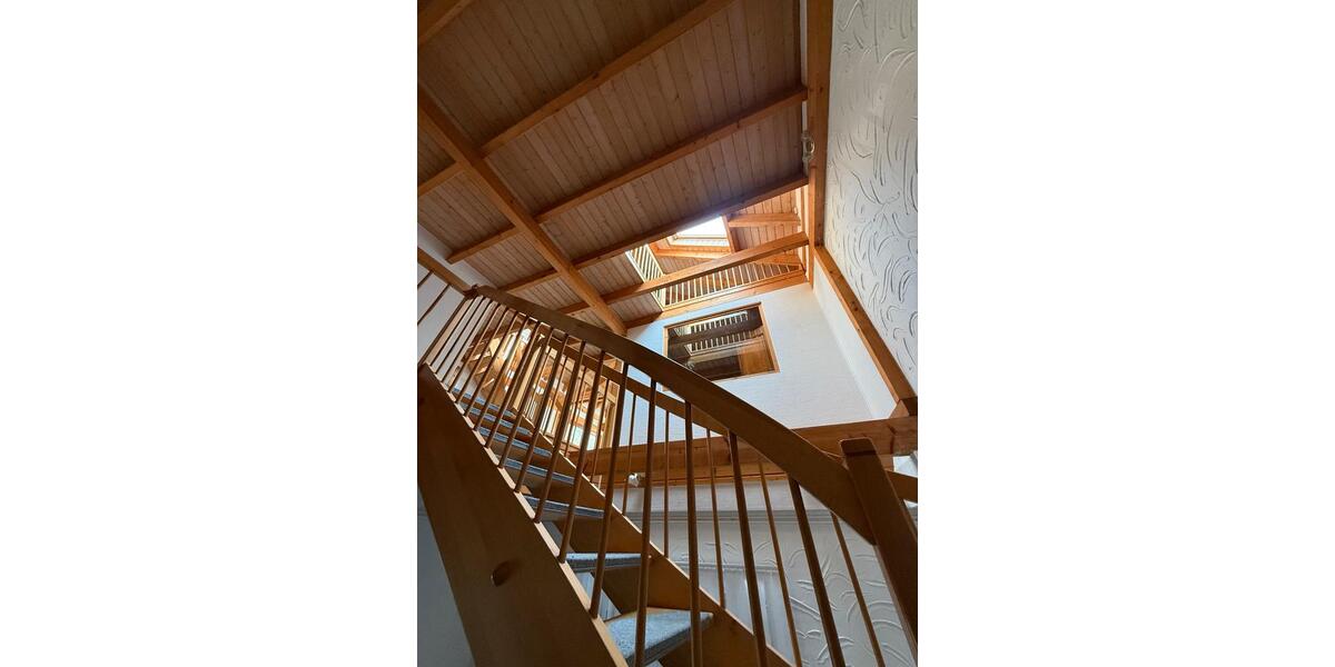 Wohnen auf Zeit Meckenheim - 7 Zimmer, 15 m&sup2;, 600&euro; | Angebot:25864034