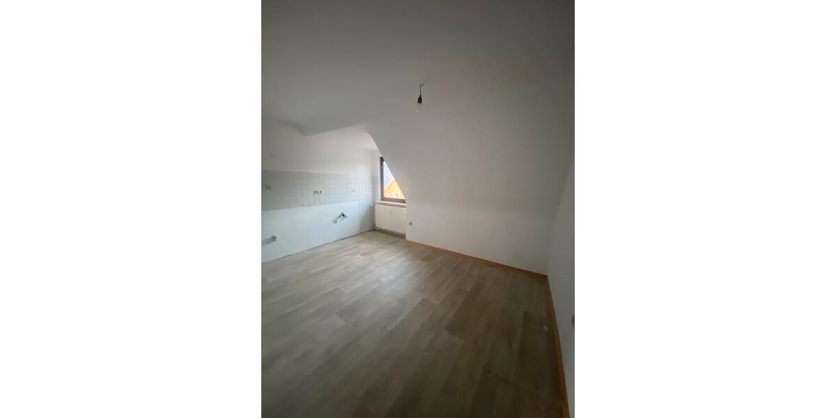 Dachgeschoßwohnung Eschwege - 2 Zimmer, 430&euro; | Angebot:22889753