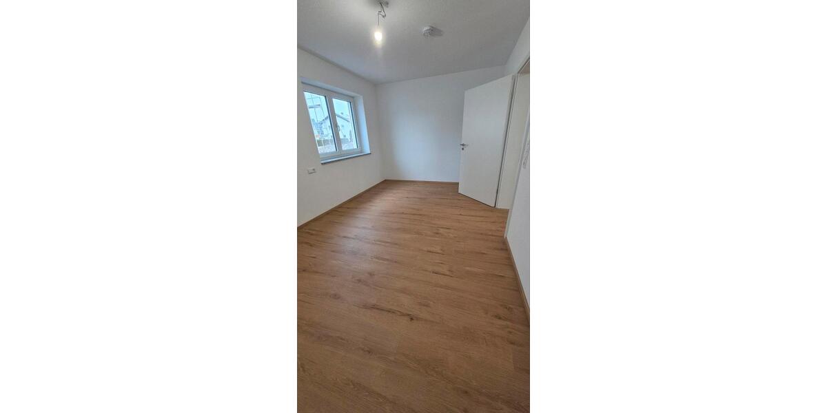 Erdgeschoßwohnung Leutkirch im Allgäu - 4 Zimmer, 89 m&sup2;, 1.090&euro; | Angebot:25576422
