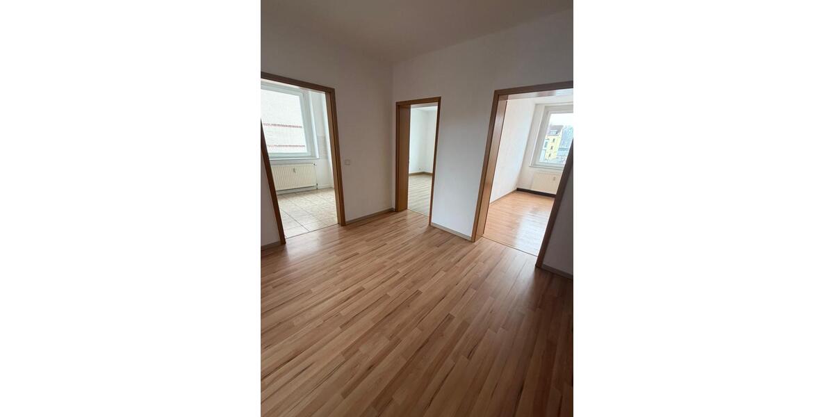 Etagenwohnung Penig - 3 Zimmer, 73 m&sup2;, 436&euro; | Angebot:26385253