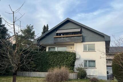 Gemütliche 3‑Zimmer-Dachgeschosswohnung – 98 m² – ab März 3 zimmer