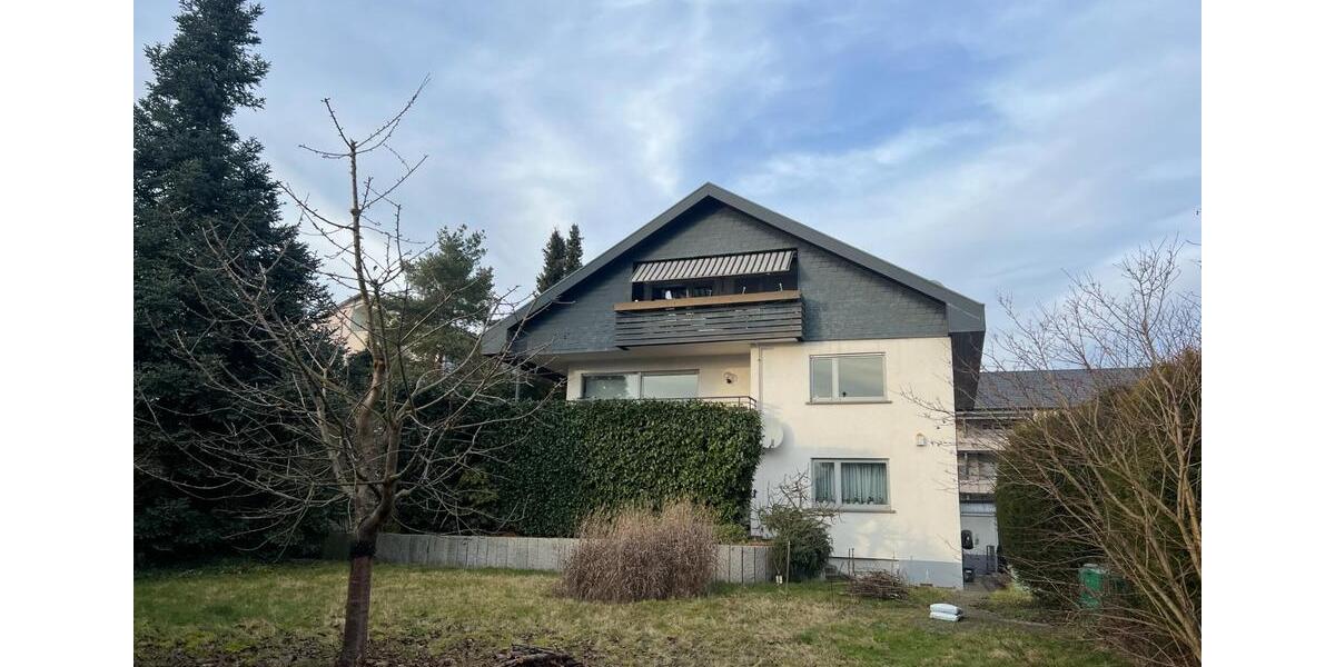 Gemütliche 3‑Zimmer-Dachgeschosswohnung – 98 m² – ab März 3 zimmer