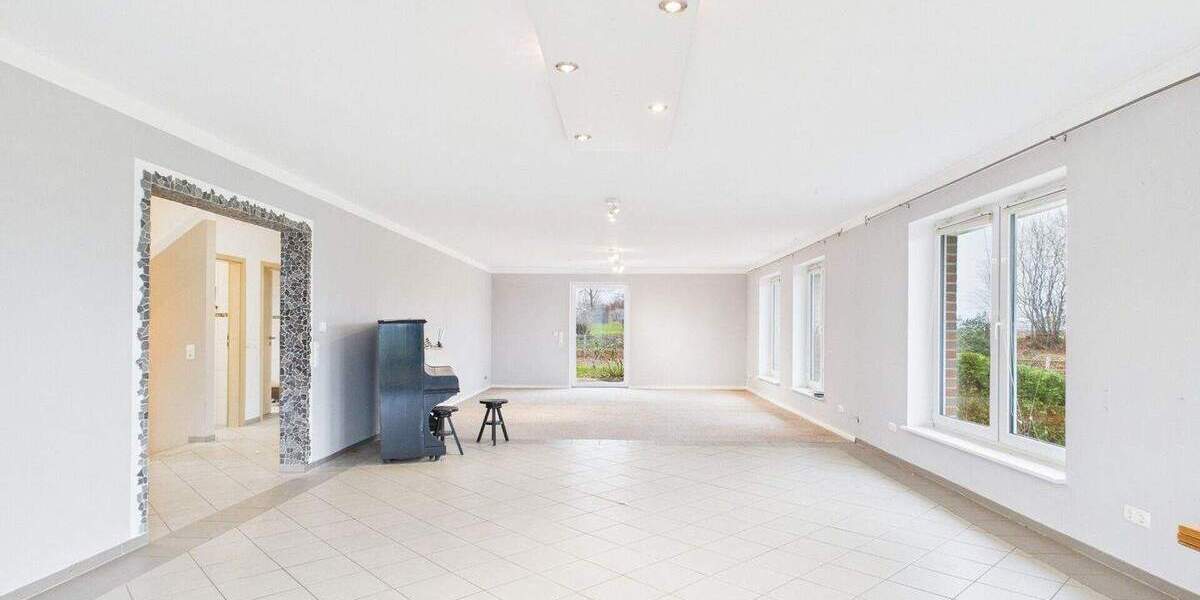 Einfamilienhaus Bornhöved - 7 Zimmer, 276 m&sup2;, 2.295&euro; | Angebot:25672610