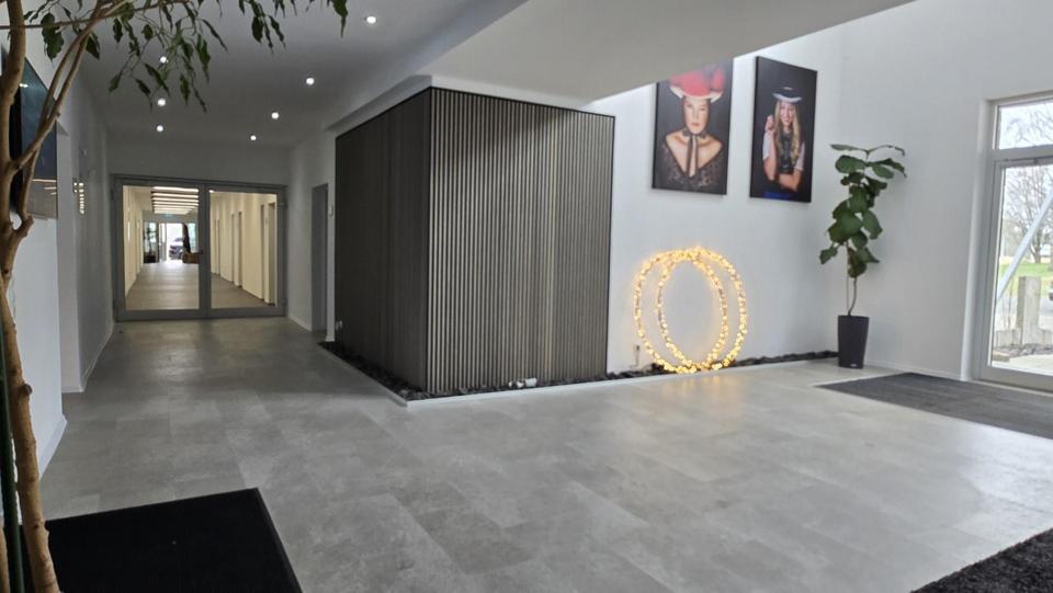 Top Büroflächen mit vielen Möglichkeiten, EUR 15,- bis 17,- pro qm warm zimmer