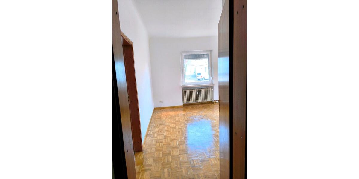 Erdgeschoßwohnung Saarbrücken West - 3 Zimmer, 75 m&sup2;, 600&euro; | Angebot:26517519