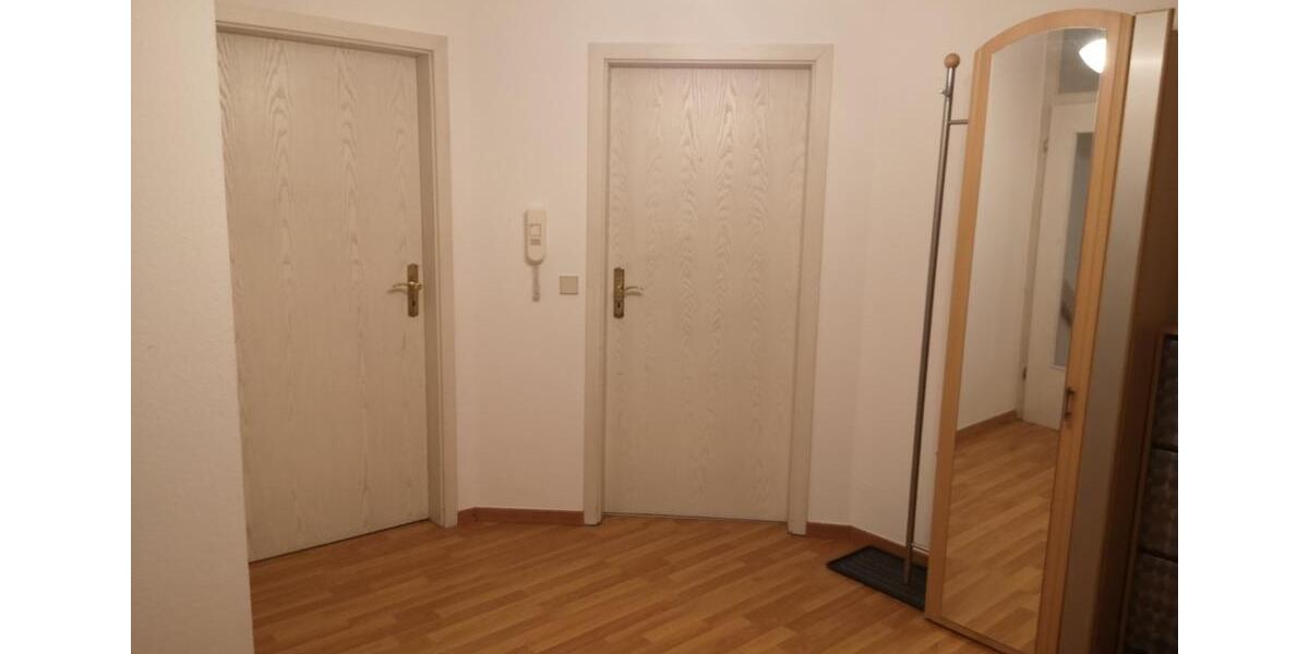 Dachgeschoßwohnung Adelsdorf - 2 Zimmer, 63 m&sup2;, 980&euro; | Angebot:25844281