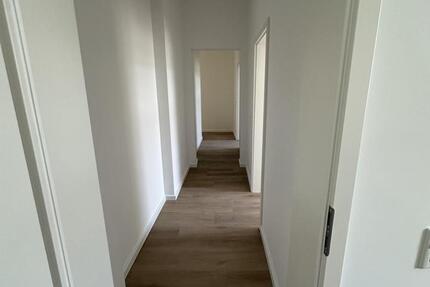 Wohnung Wuppertal Gemarkung Langerfeld - 5 Zimmer, 127 m&sup2;, 1.150&euro; | Angebot:25230741