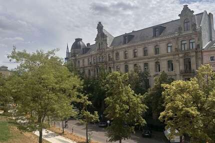 Wohnung zum Mieten in Halle 280 € 21.5 m² 5 zimmer