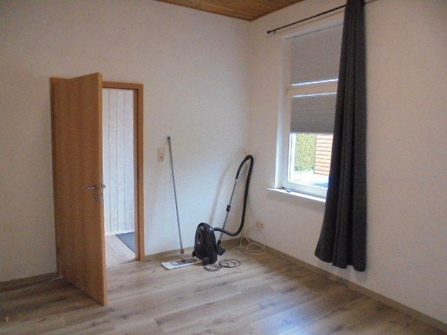 Erdgeschoßwohnung Leer (Ostfriesland) - 1 Zimmer, 36 m&sup2;, 300&euro; | Angebot:26648731