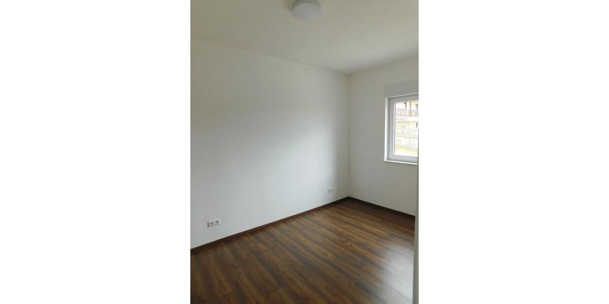 Einfamilienhaus Holzheim - 4 Zimmer, 85 m&sup2;, 1.200&euro; | Angebot:26546681