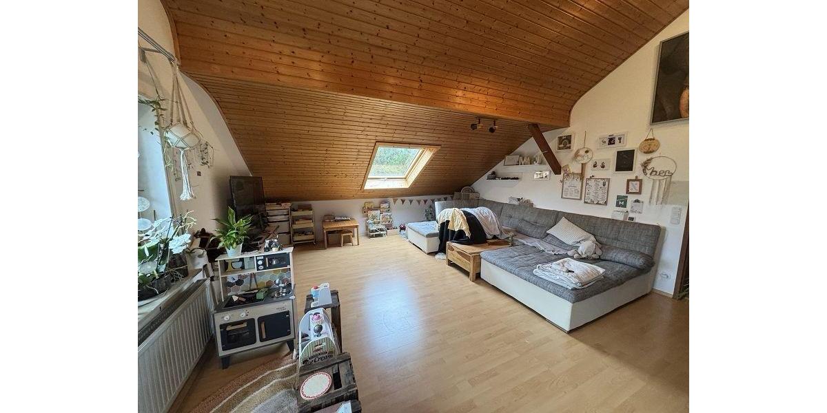 Dachgeschoßwohnung Kraichtal - 3.5 Zimmer, 85 m&sup2;, 1.200&euro; | Angebot:26691360