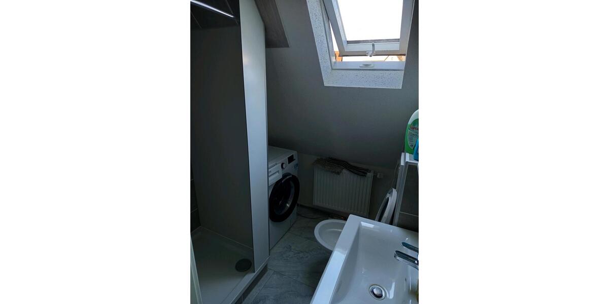 Dachgeschoßwohnung Leutershausen - 3 Zimmer, 62 m&sup2;, 500&euro; | Angebot:25720593