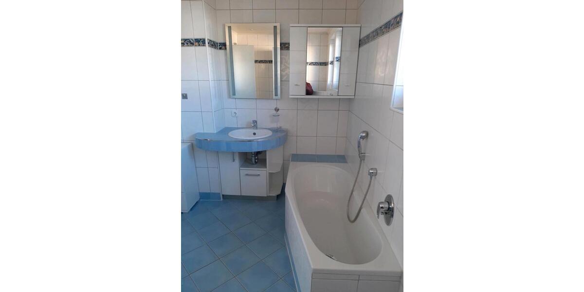 Etagenwohnung Deggendorf - 5 Zimmer, 1 m&sup2;, 1.200&euro; | Angebot:25298360