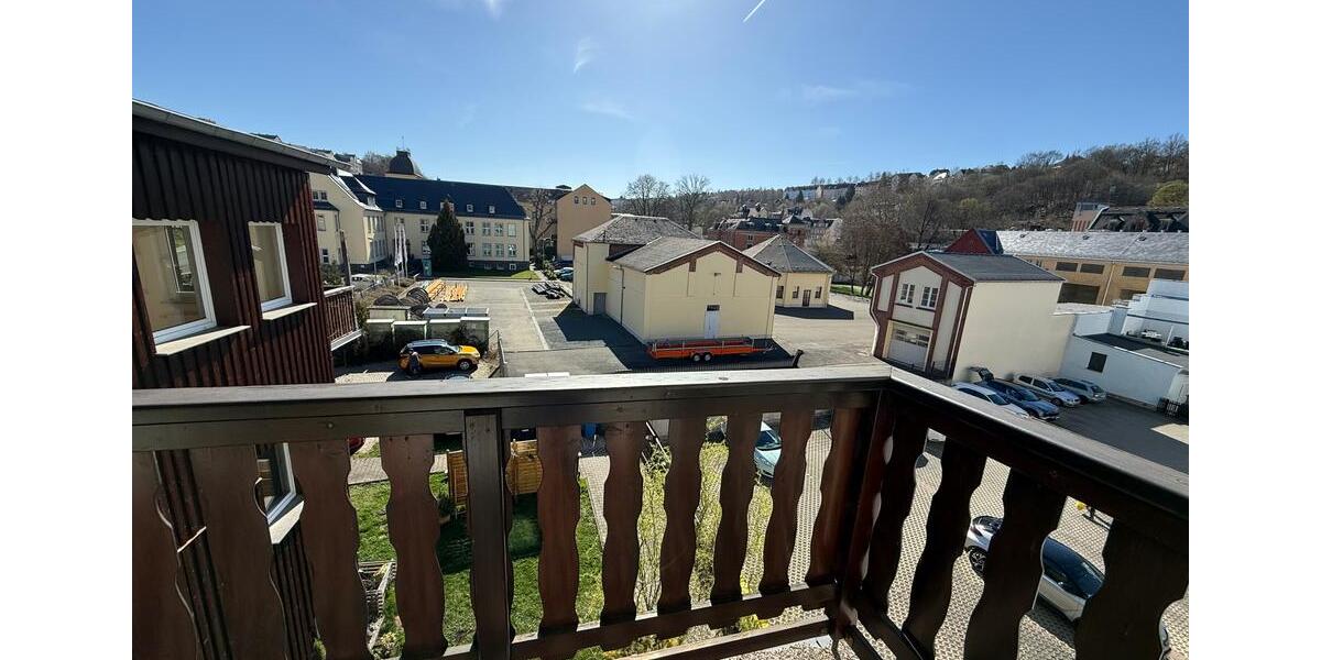 Etagenwohnung Greiz - 2 Zimmer, 60 m&sup2;, 318&euro; | Angebot:26070755