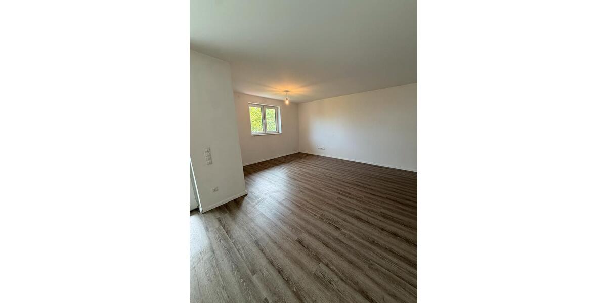 Erdgeschoßwohnung Selters (Westerwald) - 3 Zimmer, 90 m&sup2;, 1.200&euro; | Angebot:26647781