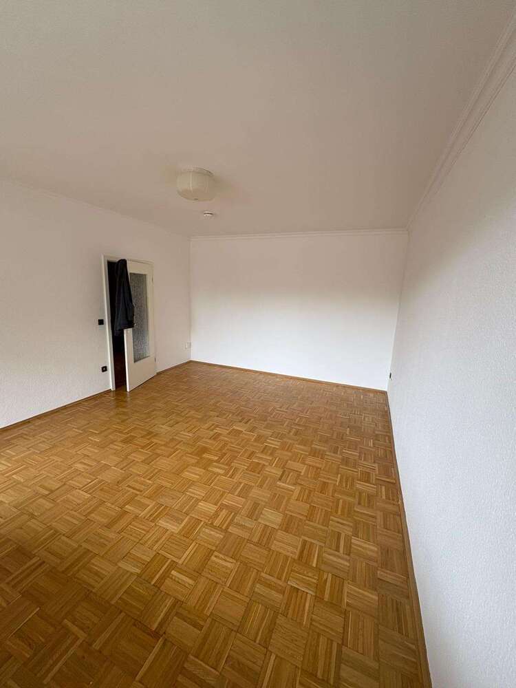 Wohnung zum Mieten in Duisburg 660 € 87 m²