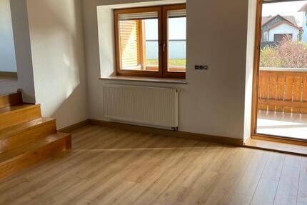 Wohnung Deggendorf - 4 Zimmer, 90 m&sup2;, 720&euro; | Angebot:26247651