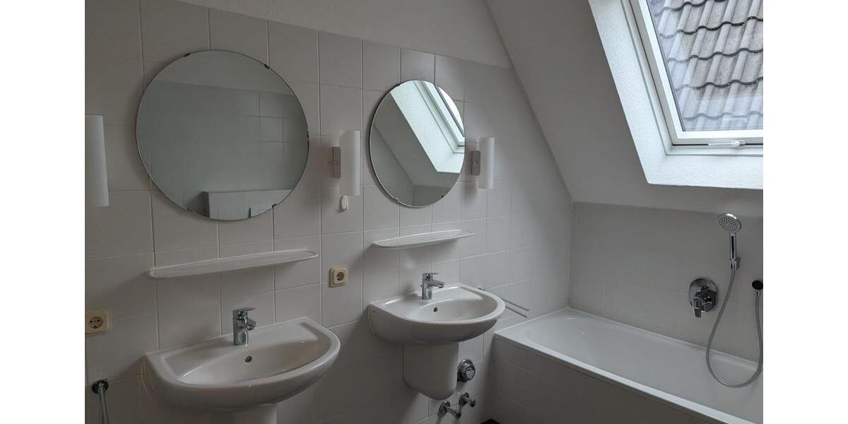 Dachgeschoßwohnung Cloppenburg - 3 Zimmer, 76 m&sup2;, 650&euro; | Angebot:24534538