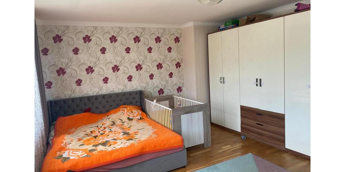 Etagenwohnung Wuppertal Arrenberg - 3 Zimmer, 100 m&sup2;, 950&euro; | Angebot:25960317