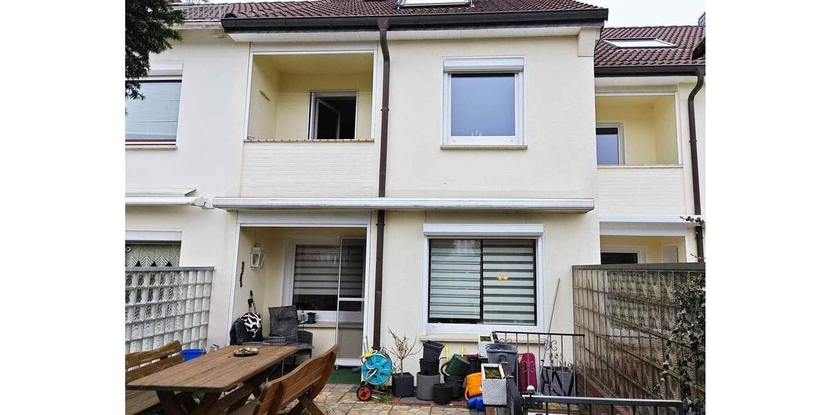 Reihenmittelhaus Bremen Altstadt - 4 Zimmer, 110 m&sup2;, 1.100&euro; | Angebot:25879505