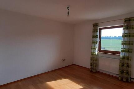 Wohnung Perach - 4 Zimmer, 130 m&sup2;, 1.000&euro; | Angebot:25932591