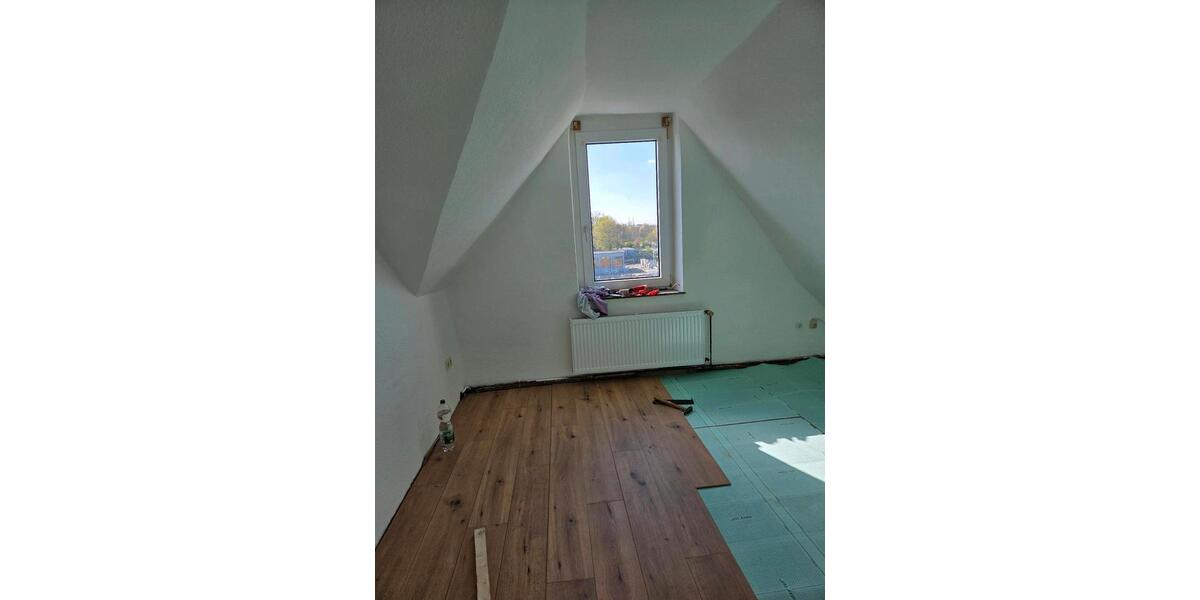 Dachgeschoßwohnung Bochum Bochum-Mitte - 2.5 Zimmer, 40 m&sup2;, 475&euro; | Angebot:25994233