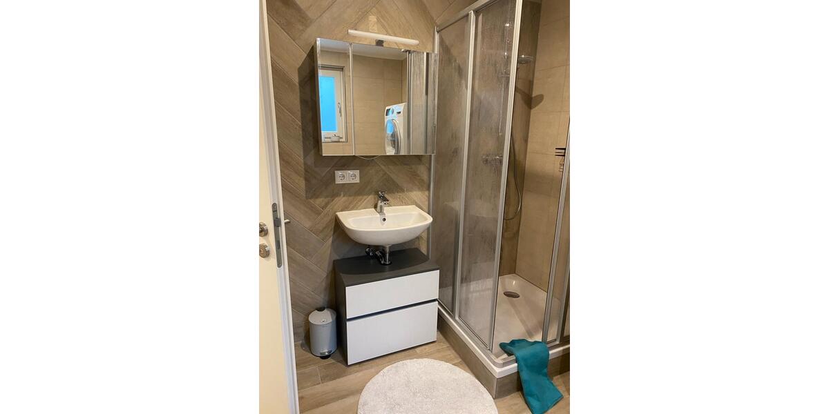 Erdgeschoßwohnung Suhl - 4 Zimmer, 110 m&sup2;, 1.100&euro; | Angebot:25310136