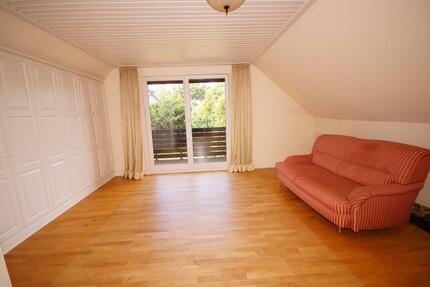 2-Zimmer-Wohnung im 1. Obergeschoss mit Balkon, Keller, Garten 2 zimmer