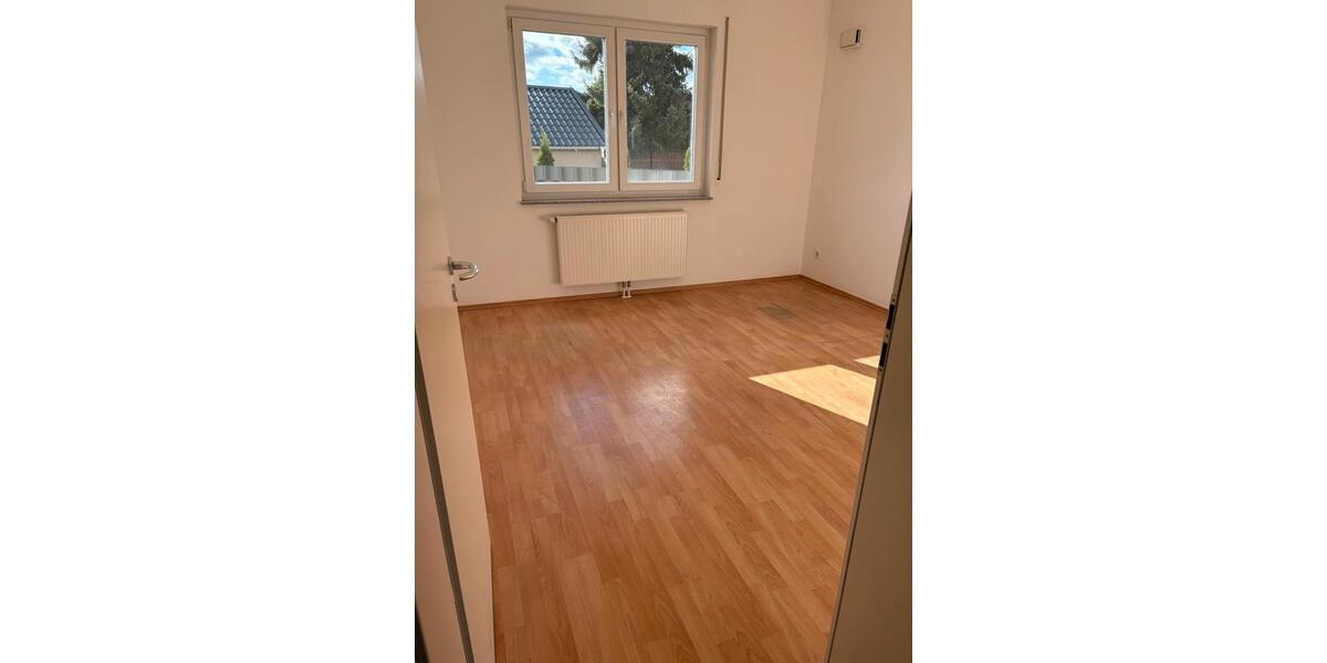 Etagenwohnung Reiskirchen - 2 Zimmer, 80 m&sup2;, 1.150&euro; | Angebot:26612049