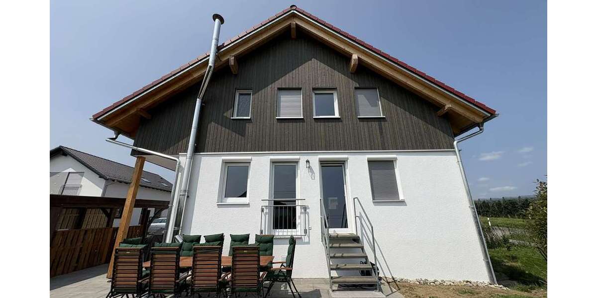 Haus zum Mieten in Markdorf 3.250 € 165 m² 6 zimmer