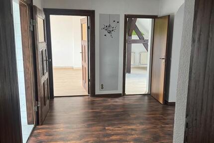 Wohnung Weißwasser (Oberlausitz) - 3 Zimmer, 108 m&sup2;, 400&euro; | Angebot:26044960